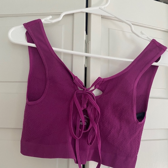 Urban Outfitters crop top - Picture 1 of 3